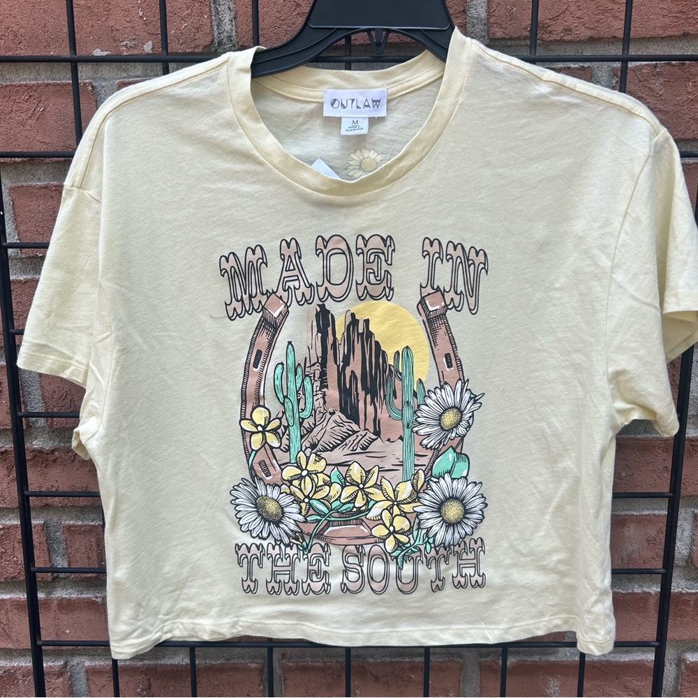 Outlaw Graphic Tee with Southern Design NWT